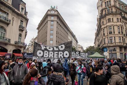 Argentines protest inflation on the streets of Buenos Aires; July 2022.