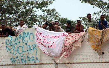 A group of inmates hold a protest at Sabaneta prison.