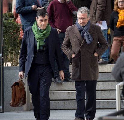 Francisco Granados (R), leaving the High Court on Monday.