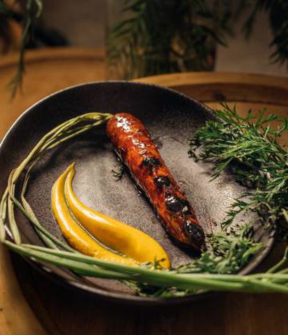 A dish of barbecued carrots by chef Xavier Pellicer.
