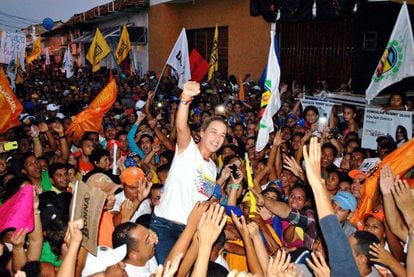 Tintori at a rally in Guárico, where an opposition leader was killed.