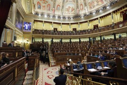 Spain’s politicians would do well to learn the meaning of “compromise.”