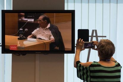 Trial of doctor Eduardo Vela in Madrid.
