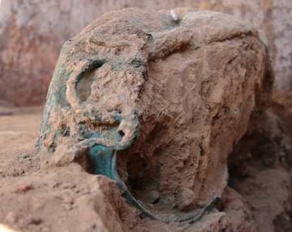 A Tartessian cauldron found at the dig.