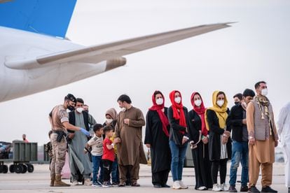 Arrivals from Afghanistan at the Torrejón de Ardoz air base in Madrid on Tuesday.