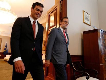Pedro Sánchez and Mariano Rajoy in Congress in July.