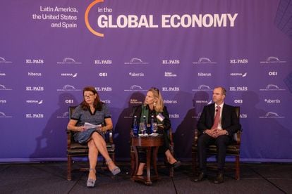 Left to right: Lisa Schineller, Managing Director of Americas Sovereign Ratings at S&P Global Ratings;  Carla Arimont, Vice President of the Official Spanish Chamber of Commerce in the United States;  and Ernesto Revilla, managing director and head of the Latin American economy at Citigroup.