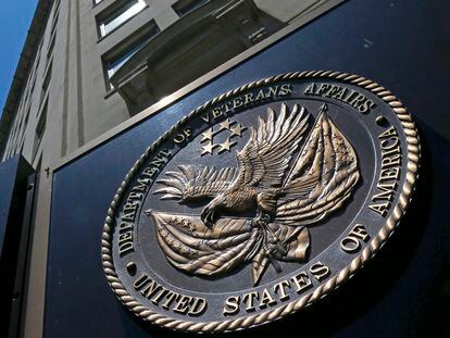 Seal affixed to the front of the Department of Veterans Affairs building in Washington