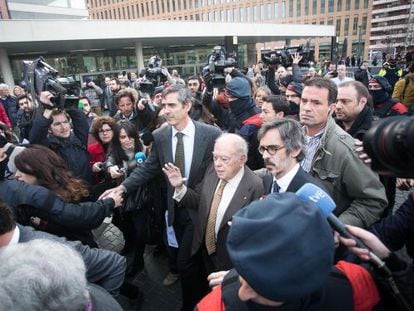 Former Catalan premier Jordi Pujol and his wife, Marta Ferrusola, arrive to testify Tuesday before a Barcelona judge.