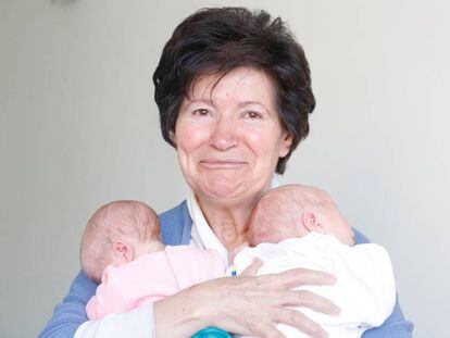 Mauricia Ibáñez, aged 64, with her twins.