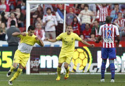 Hern&aacute;n P&eacute;rez celebrates Villarreal&#039;s third against Sporting on Tuesday. 