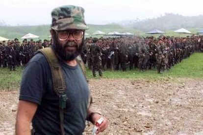 FARC chef Alonso Cano during guerilla practices in San Vicente del Caguán in April 2000.