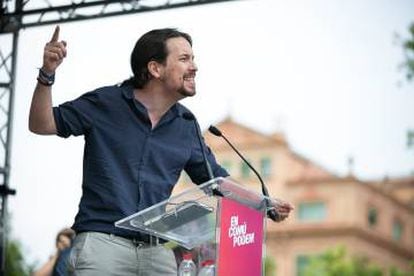 Iglesias' public speaking abilities are credited with attracting a lot of voters to his cause.