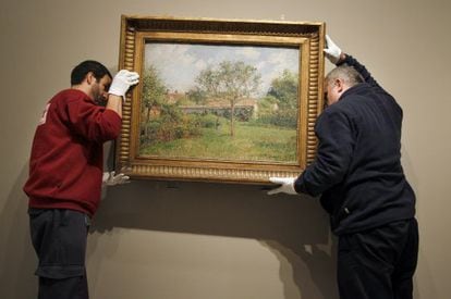 Setting up the Pissarro exhibition, one of the Thyssen’s major shows in 2013.