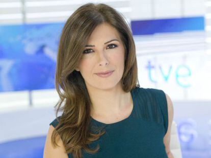 Lara Siscar, the anchor for TVE's weekend news on La 1.