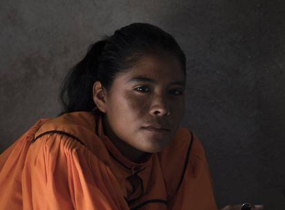 To keep hydrated, the Tarahumara runners eat pinole, a corn paste, also part of their daily diet.