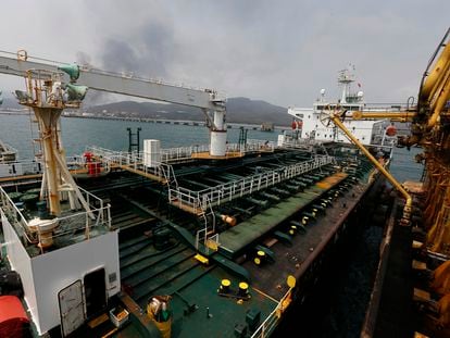 Iranian oil tanker Fortune is anchored at the dock of the El Palito refinery near Puerto Cabello, Venezuela, May 25, 2020.