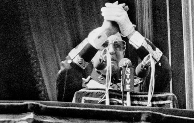 Francisco Franco greets supporters in October 1975.