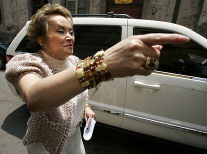 Elba Esther Gordillo gestures as she arrives at a meeting in Mexico City in 2006.
