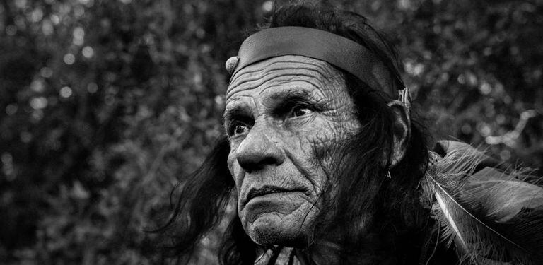 Ju Wok, a descendant of the Charrúa peoples, whose great-grandmother was an indigenous woman who married an Italian man.