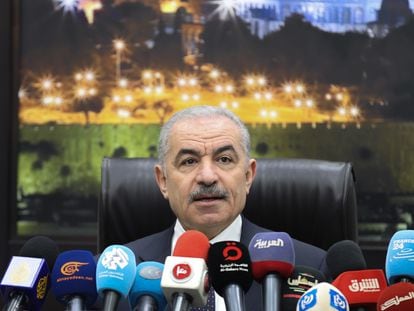 Palestinian Prime Minister Mohammad Shtayyeh announces the resignation of his government during a press conference ahead of the weekly cabinet meeting in the West Bank city of Ramallah, Feb. 26, 2024.