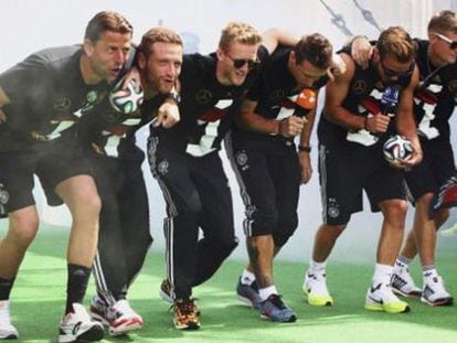 German players celebrating their win in Berlin.