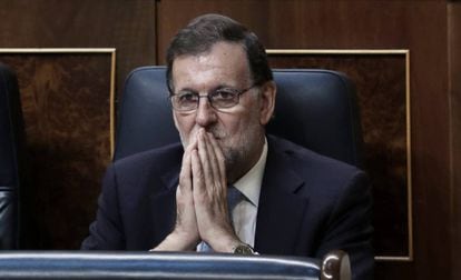 Mariano Rajoy is struggling to find support for a reinstatement bid.