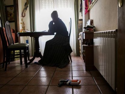 A woman suffering from fuel poverty in Madrid.
