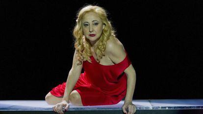 Carmen Machi in the play Juicio a una zorra.