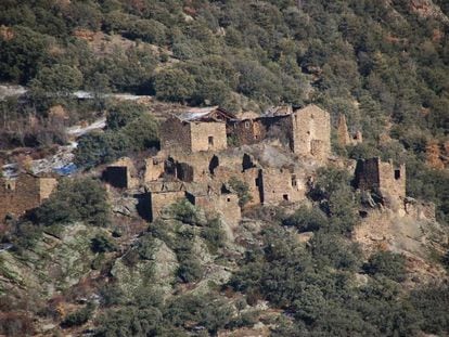 A hamlet in Lleida going for €450,000.