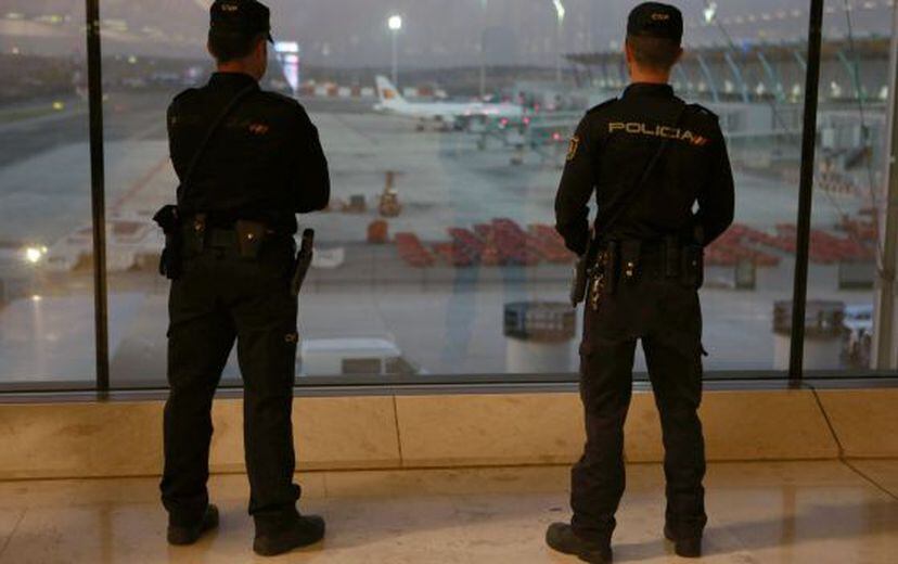 Spanish airport security US wants to station its own armed border