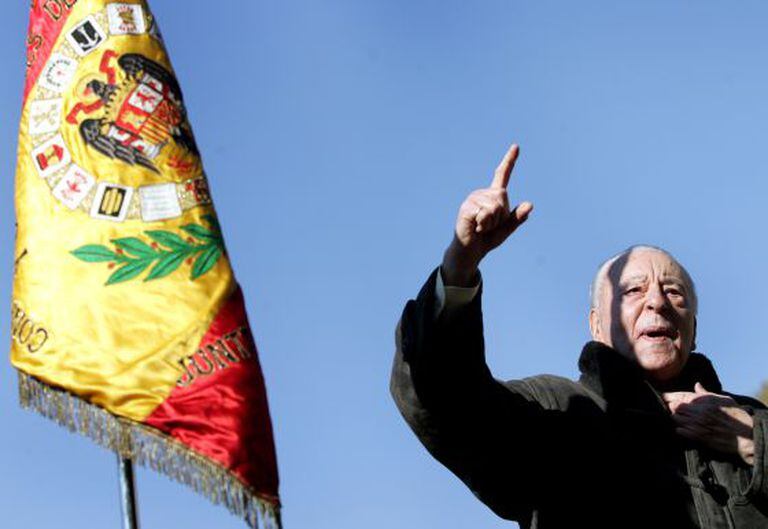 Blas Piñar speaking in Madrid in 2007.