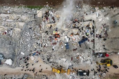 Aerial view of the Syrian city of Besnia, this Monday after the earthquake.