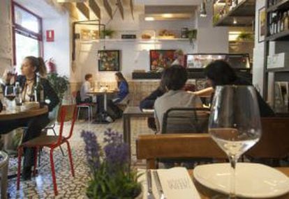 Restaurants should place sufficient space between tables so customers can avoid hearing other conversations.