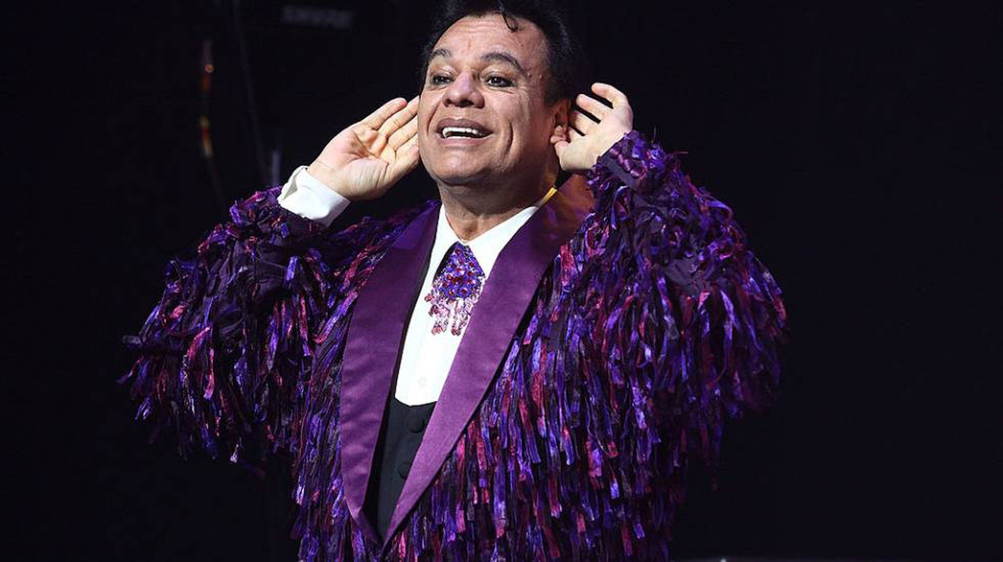 Death Of Juan Gabriel Fight For Mexican Crooner Juan Gabriel S Fortune Reveals His Many Secrets International El Pais In English