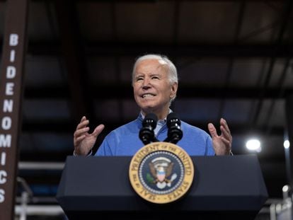 U.S. President Joe Biden delivers remarks on his administration’s infrastructure strategy inside the Earth Rider Brewery in Superior, Wisconsin, U.S., January 25, 2024.