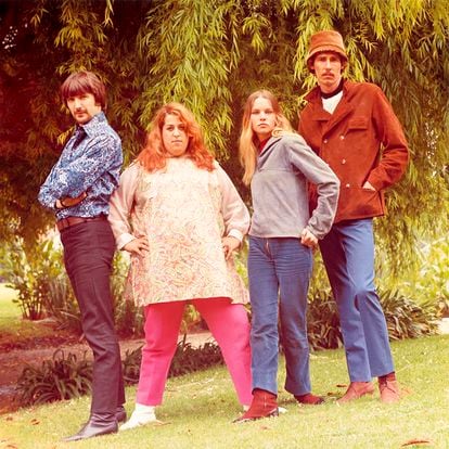 John Phillips, Cass Elliot, Michelle Phillips and Denny Doherty, the members of The Mamas & The Papas. 
