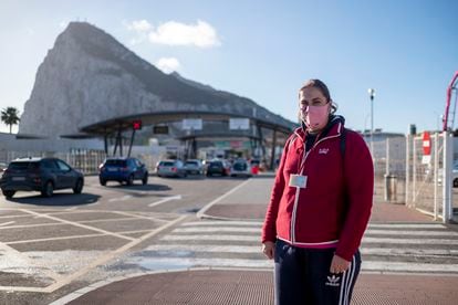 Eva María Norton crosses into Gibraltar for work every day.

