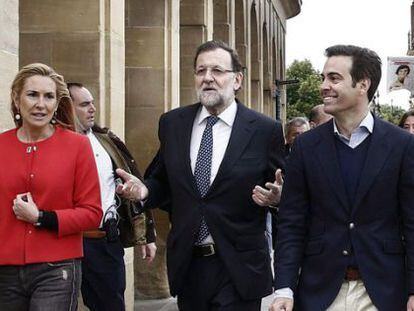 Prime Minister Rajoy (c), earlier this year in Pamplona.