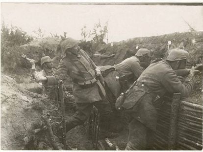 A grenade is thrown into a trench in 1915.