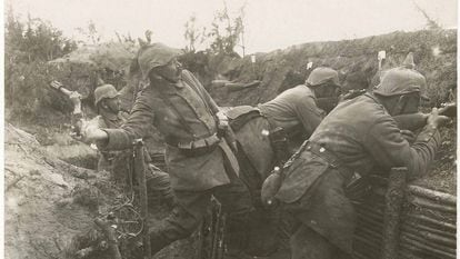 A grenade is thrown into a trench in 1915.