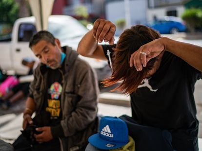 Two fentanyl users in Tijuana (Mexico), in October 2022.