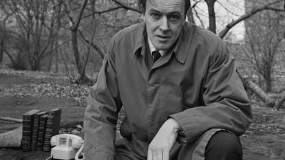 Roald Dahl in New York’s Central Park in March 1961.