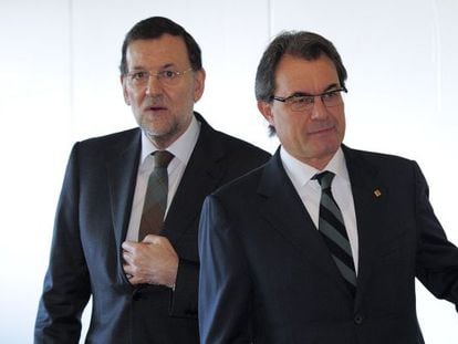 Prime Minister Mariano Rajoy (left) and Catalonia regional premier Artur Mas during the AVE inauguration.