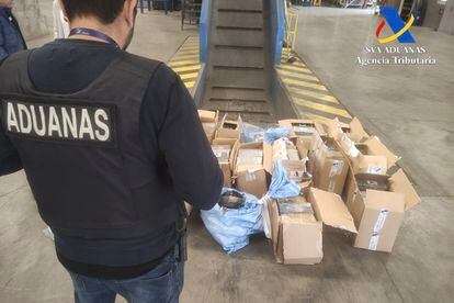 Flight to Madrid carrying half a ton of cocaine exposes