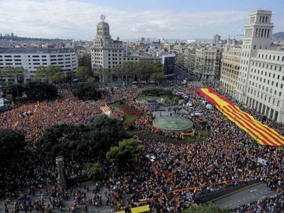 A demonstration in Barcelona in support of the unity of Spain.
