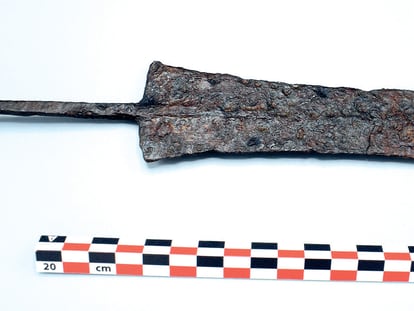 Dagger no. B30-002/4 found in La Carada (Spain), from the Ricardo Marsal Collection.