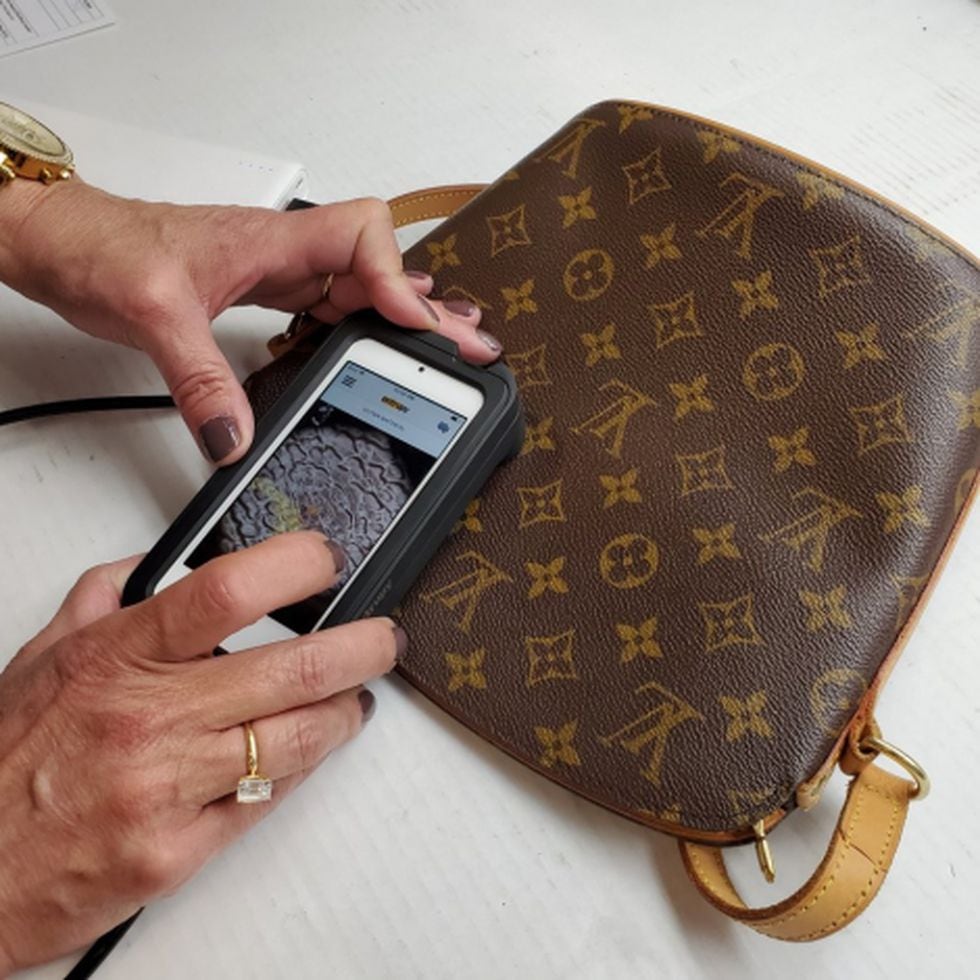 Converting the LV Toiletry Pouch into a crossbody bag *TUTORIAL* 