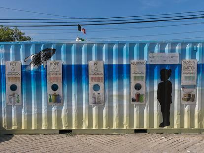 Comunidad Nit and Femsa have developed a recycling project at the San Pedro Mixtepec open-air landfill, Oaxaca, Mexico.