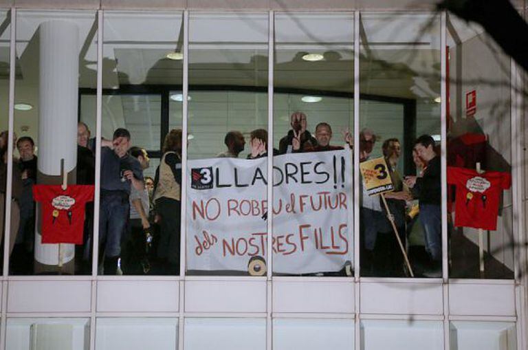 The protest held by employeess at TV-3.